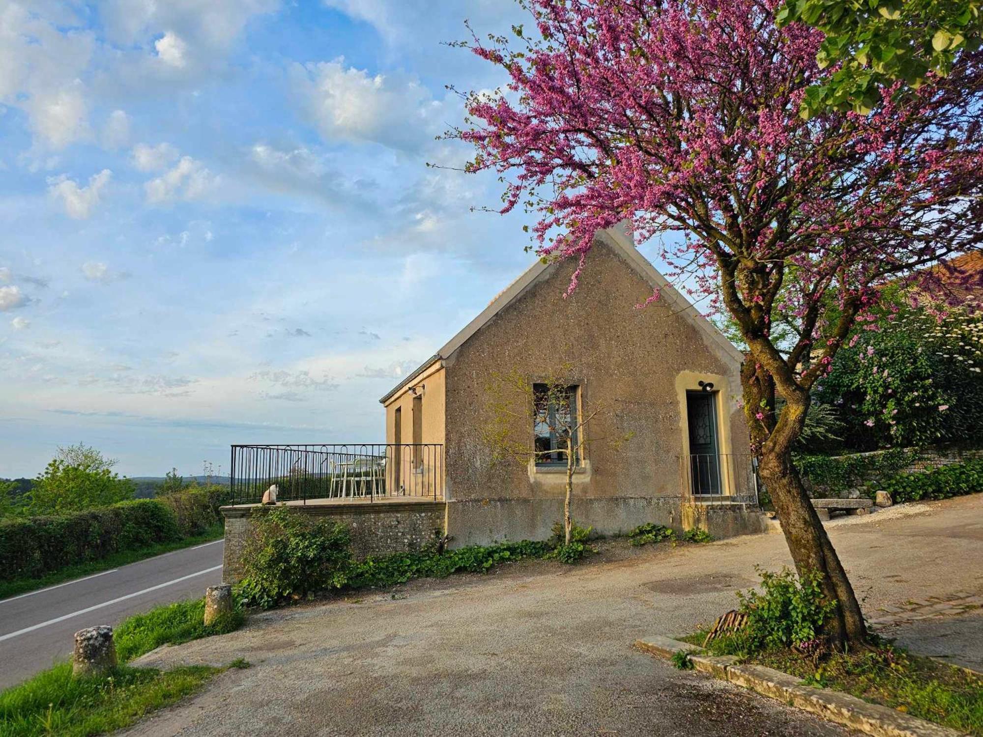 Gite Au Pied De La Colline Vézelay Exteriér fotografie